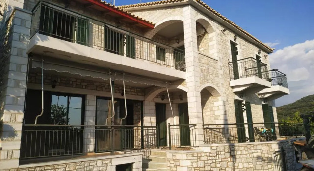 Коттедж с 3 комнатами Papadeas Villas