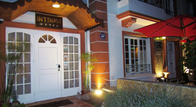 Intiwasi Hotel, Забронировать Отель Отели Провиденсия 3 звезды, 3*