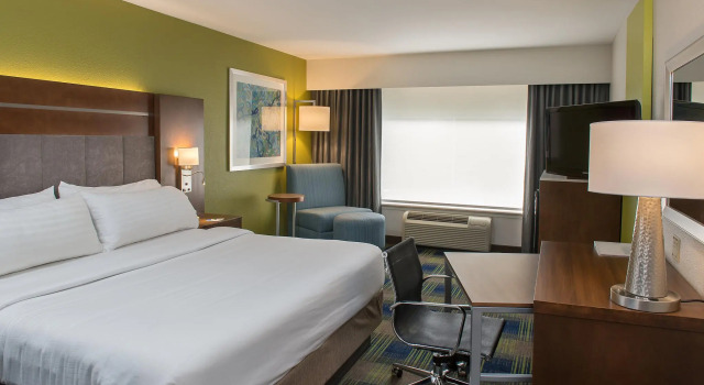 Двухместный номер Standard Holiday Inn Express Hotel & Suites Clifton Park by IHG