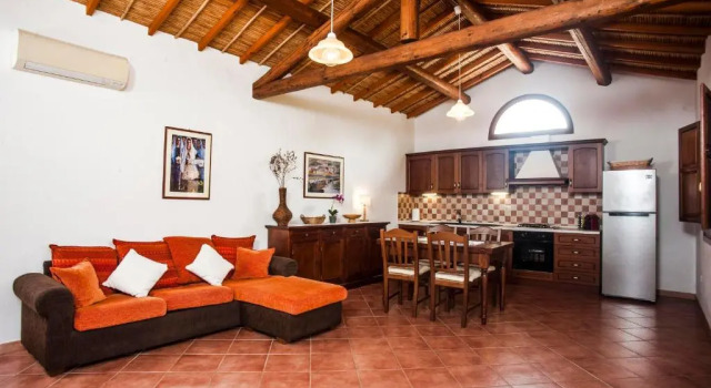 Casa vacanza Asfodeli, Забронировать Отель Отели Теулада с парковкой, Парковка