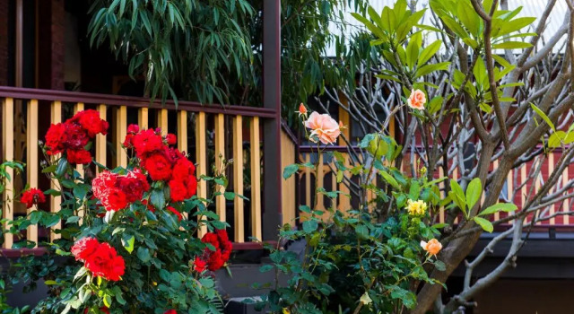Студия Guildford River Retreat