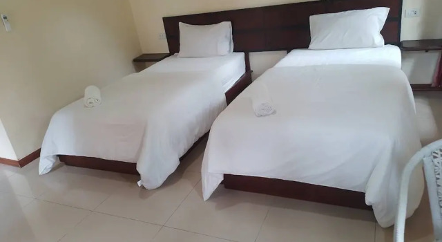 Siwasom Resort Sakon Nakhon, Varaa Lomakeskus Hotellit North-Eastern Thailand pysäköinnillä, Pysäköinti