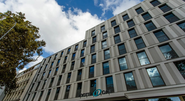 Motel One Köln-Neumarkt
