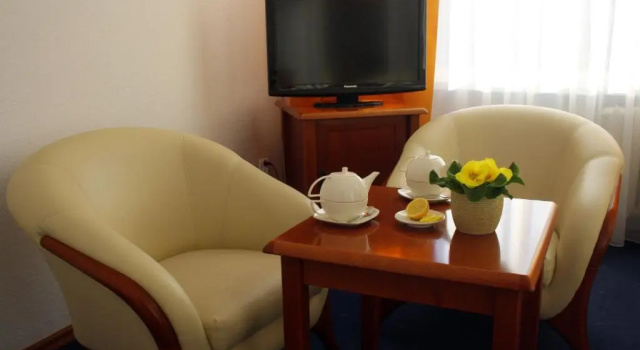 Hotel Logos