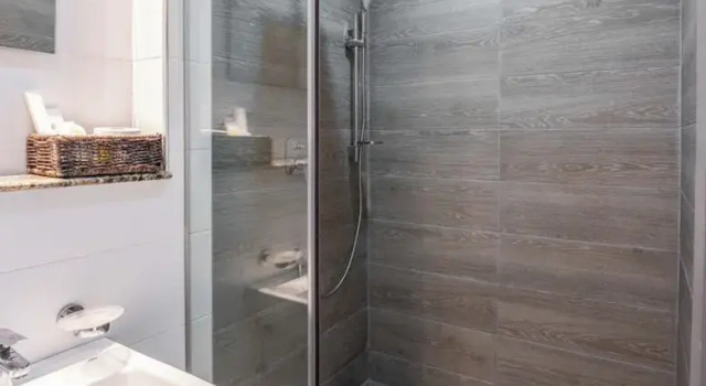 Номер Classic Boardroom Apartments Managed By Jotani Living