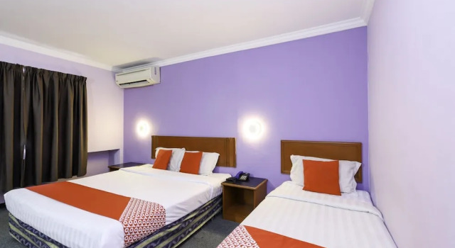 OYO 472 Comfort Hotel 1