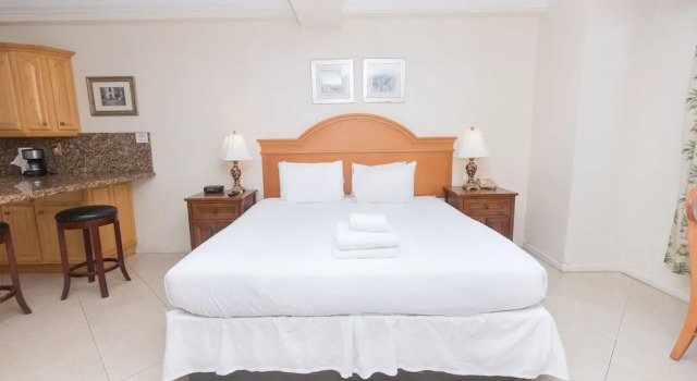 746 Ocean View Hollywood Beach Resort, Забронировать Курортный отель Голливуд-Бич Панхэндл Флорида, рядом с Норт-Лейк