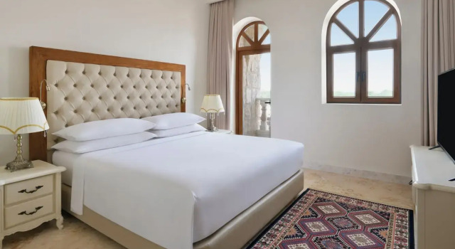 Двухместный номер Deluxe с балконом Al Samriya Hotel, Doha, Autograph Collection