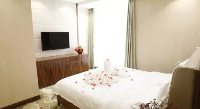 Люкс Business Ruiling International Business Hotel