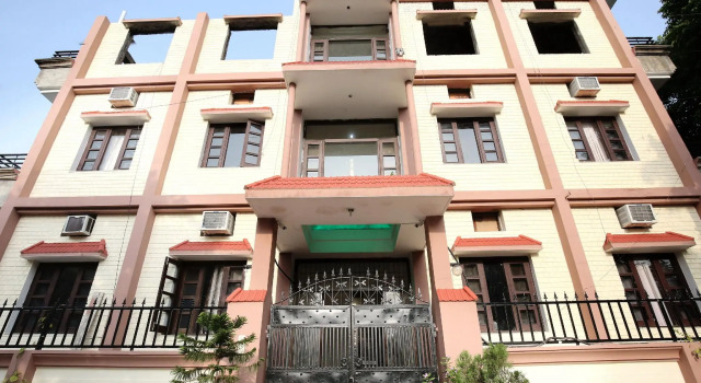 OYO 6933 Satyam Home Stay, Buchen Sie Hotel Parwanoo Haryana