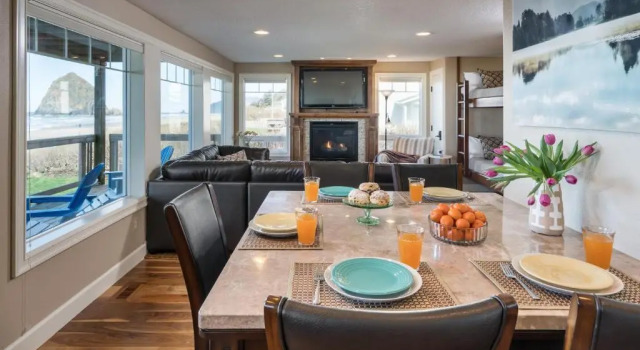Blue Starfish by Avantstay Ocean Views & Direct Cannon Beach Access