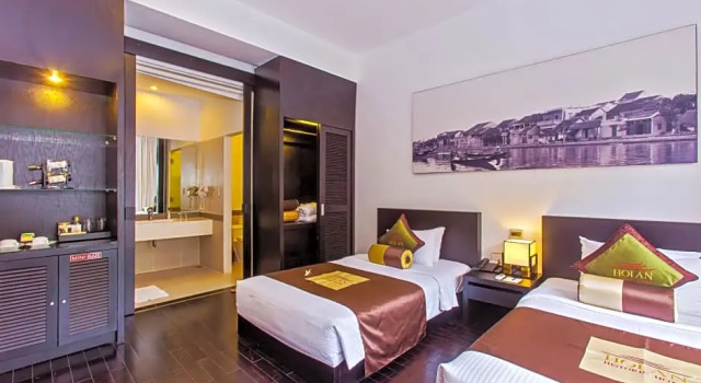 Номер Premium с видом на сад HOI AN HISTORIC HOTEL