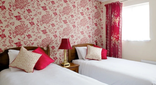 Номер Classic The Rose and Crown Hotel