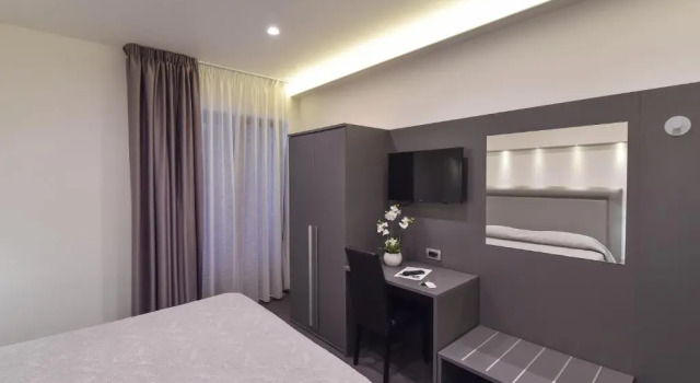 Pompei Inn Ruins Luxury Suites