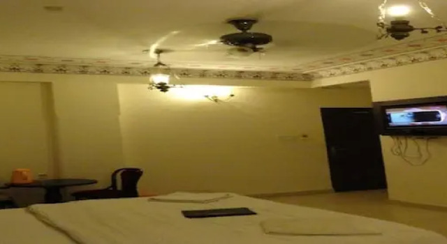 Room Maangta 102 Jaipur, Забронировать Отель Отели штата Раджастхана с парковкой, Парковка