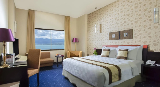 Двухместный номер Deluxe с видом на море Swiss-Belhotel Silae Palu