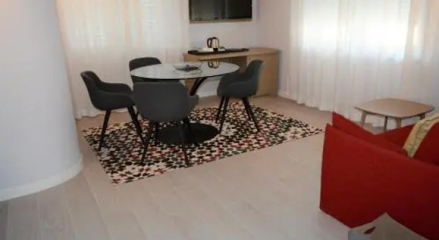 Les 7 Suites Erica, Book Hotel Hoteller i Friuli Venezia Giulia med parkering, Parkering