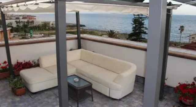 Attico Blu
