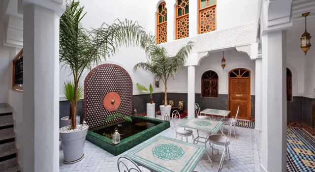 Camera Standard Emmas Riad