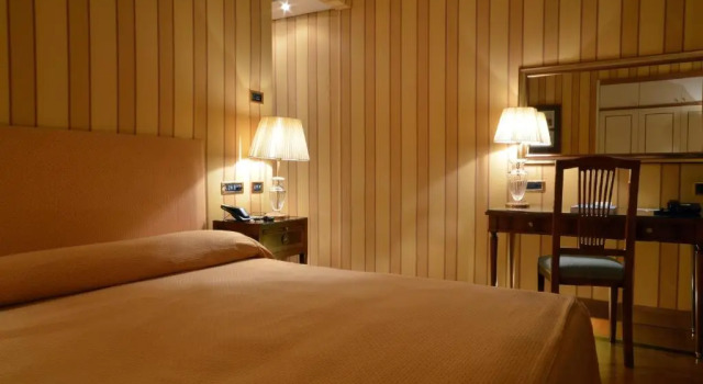 Двухместный номер Classic Grand Hotel Vesuvio