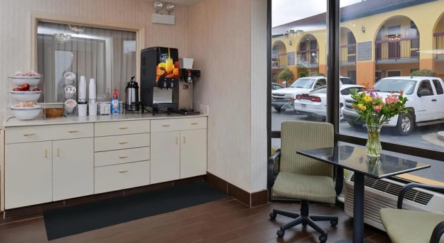 Americas Best Value Inn, 预订 酒店 盖恩斯维尔 佐治亚州
