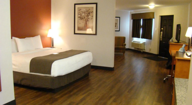 Best Western Royal Hotel, Rezervovat Hotel 3hvězdičkové hotely v Saskatoon, 3*