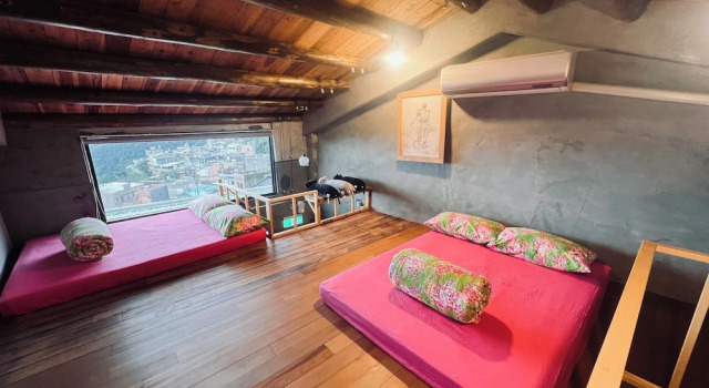 Семейное бунгало с видом на океан Jiufen Little Meow Homestay
