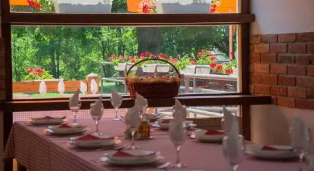Vukovarska Kuća, Rezervovat Hotel Hotely v Slavonia s parkováním, Parkování