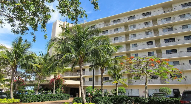 Carlos Pointe 523 - 2 Br Condo
