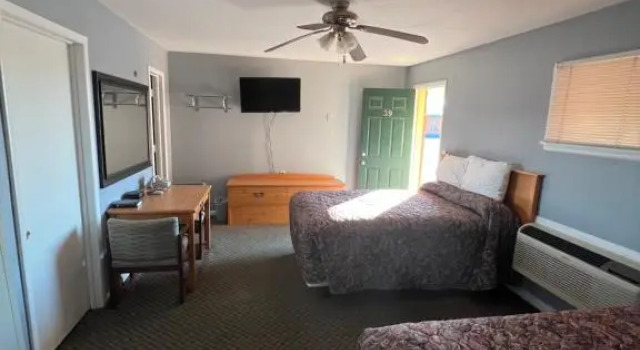 Номер Economy Western Motel