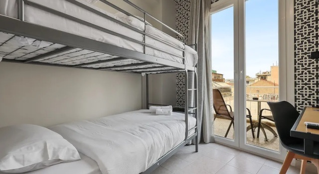 7ATHENS, Забронировать Гостевой дом Афины Острова Саронического залива - Аттика, рядом с Холм Филопаппос