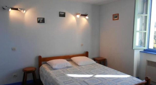 Gîte familial tout confort avec jardin et loisirs à proximité, idéal pour 12-14 pers. - FR-1-489-340, Prenota Hotel Hotel a Alvernia con parcheggio, Parcheggio