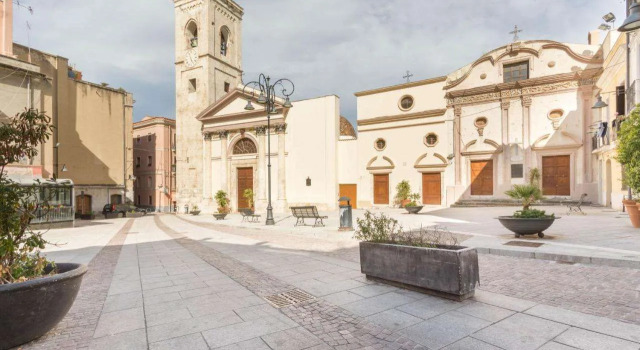 Via San Giacomo 10, Забронировать Отель Кальяри Южная Сардиния, рядом с Национальный археологический музей