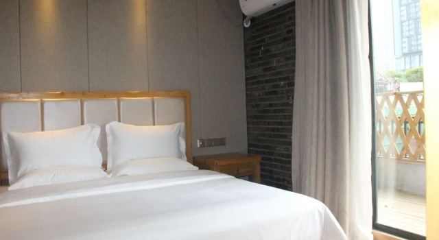 Qingju Chengdu Taikooli Branch, Boek Hotel Hotels in Chengdu met parkeren, Parkeren