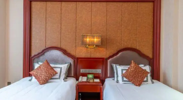 Yijiasheng Hotel, Boek Hotel Hotels in Guangdong met parkeren, Parkeren