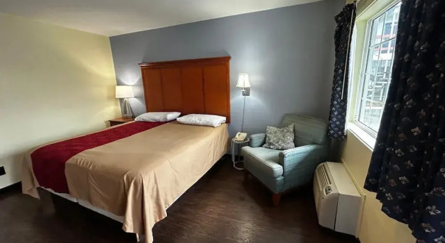 Двухместный номер Standard с балконом Travelers Inn by OYO Longview Kelso