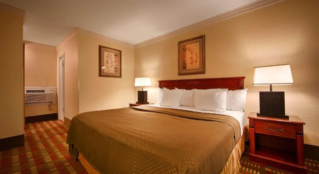Номер Standard с балконом Best Western Garden Villa Inn