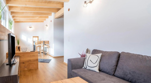 Apartment in Bramberg am Wildkogel near Badesee Hollersbach