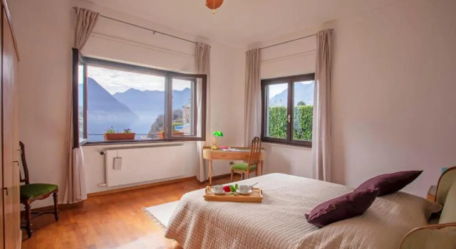 Villa Thea Sleeps 8 guests in Ossuccio, Boek Villa Villa's in Piemonte, Villa