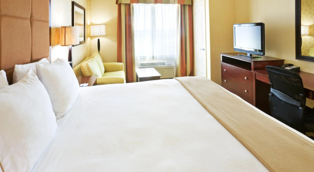 Номер Standard Holiday Inn Express & Suites Dallas East - Fair Park by IHG