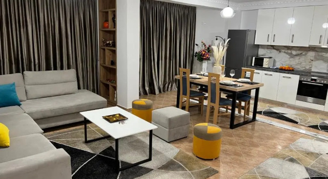 Daily rent apartment city center Elbasan 6, Book Lejlighed Lejligheder i Elbasan County, Lejlighed