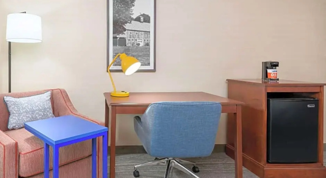 Студия Hampton Inn Springfield South Enfield