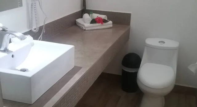 Четырёхместный номер Deluxe с видом на океан Hotel Cahuita Inn