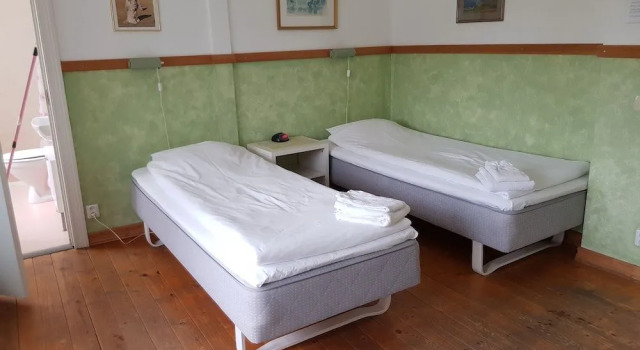 Röda Stallet B&B, Rezervați Bed and Breakfast Hjo Vättern