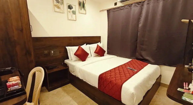 Woodlands Inn, Varaa Hotelli Triplicane 