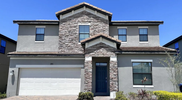 Balmoral Resort-195mcv 4 Bedroom Home by RedAwning
