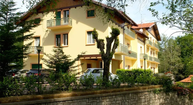 2 Bedrooms and 2 Bathrooms Near Lake Maggiore and Orta, Забронировать Отель Джиньезе Озеро Лаго-Маджоре