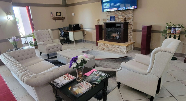 Ramada Mountain Home, Varaa Hotelli Mountain Home 