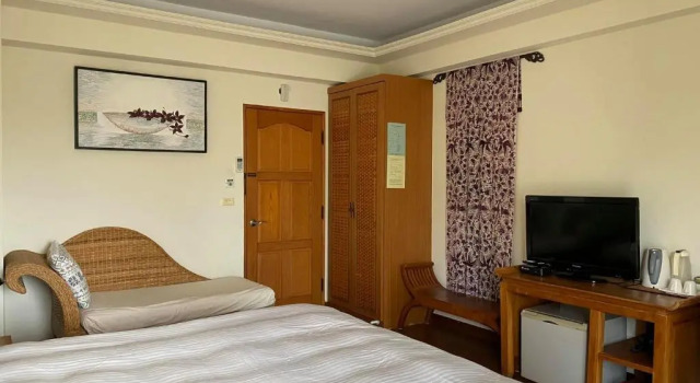 Двухместный номер Standard с балконом Mamalulu Hostel