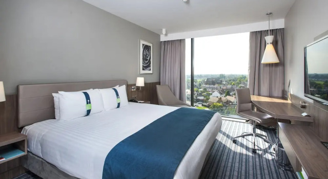 Двухместный номер Premium Holiday Inn London West by IHG
